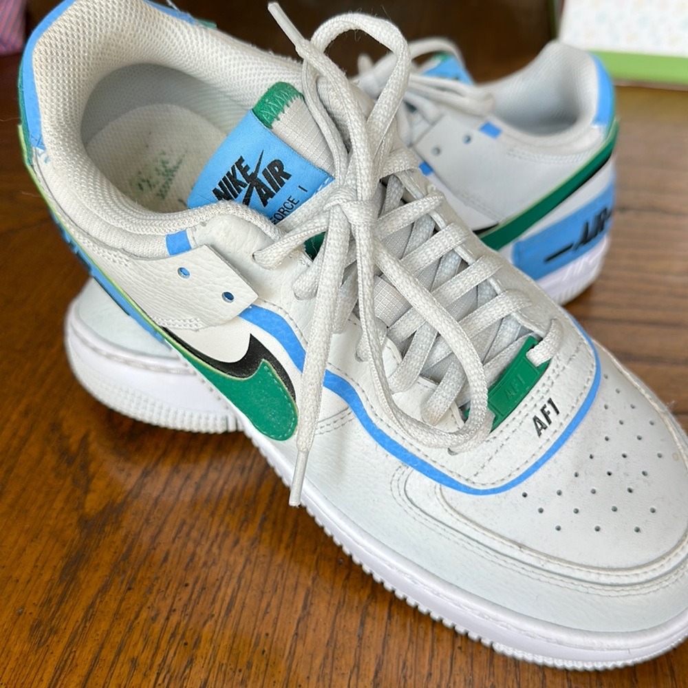 ⭐️Women’s Nike Air Force 1 Shadow⭐️